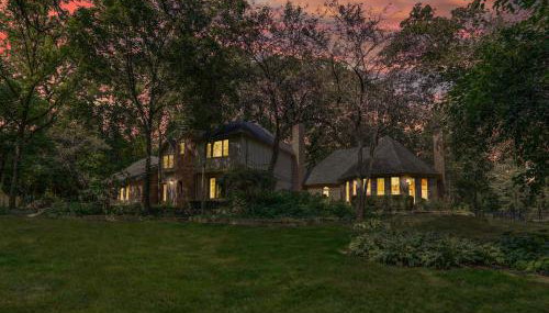 Luxury 5BR Villa with Pool, Hot Tub & Sauna - Foto 1