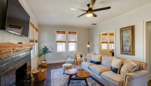 Walk to Dtwn Tyler Tudor with Backyard - Foto 2