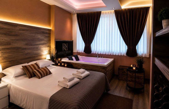 Royalty room spa - Photo 26