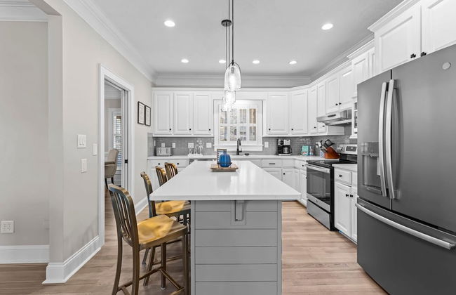 Winding Down by Avantstay Sleeps 20 Dock View - Foto 16