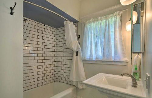 Walk to the Waterfront! Historic Sodus Point Home - Foto 14