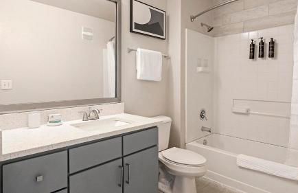 Landing Beautiful 1BD Game Room Courtyard - Foto 50