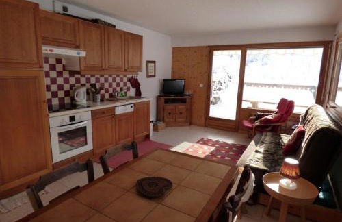 Appartement montagnard 6-7 pers, proche télécabines, RDC, parking fermé - FR-1-458-91 - Foto 3