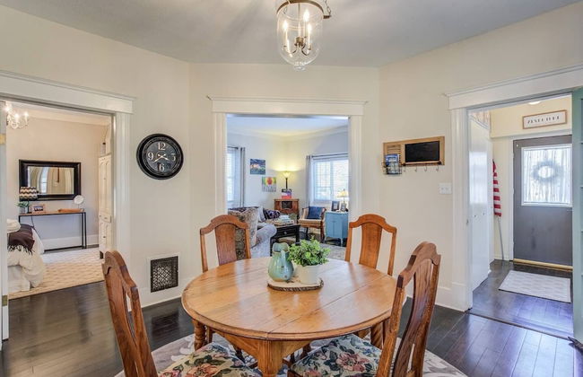 1893 Classic 4 Blocks From Great Dining & Shops - Photo 14