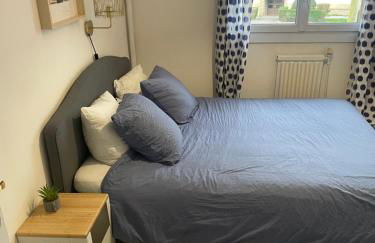 Bel appartement spacieux ,convivial de 3 chambres avec parking privé sécure - Photo 44