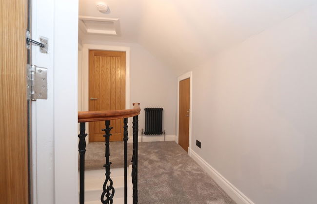 Dollar Apartments at 41 - Photo 2