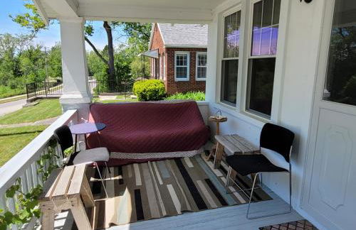 Oscoda Hilltop Haven - Great Location near Beach! - Foto 9