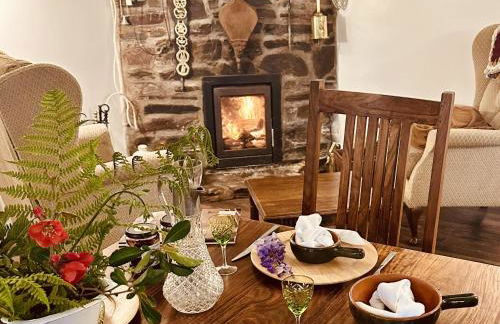 Devon 6-Bed Cottage with Country Views & Parking - Foto 8