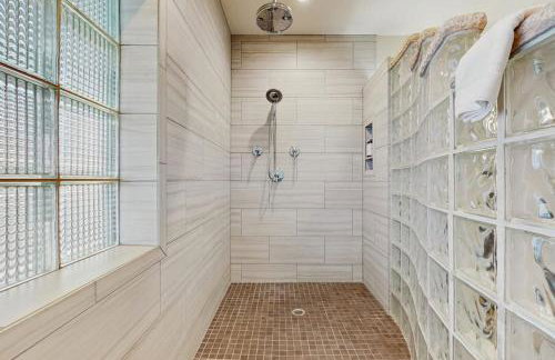 Spacious Beautiful Home with Full Kitchen, Balcony and Patio, Next to Golf Course - Foto 17