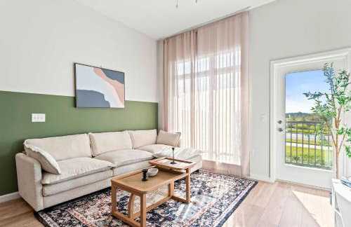 Riviere 3BR Apartment Stylish King Family Pets Friendly Pool & Gym Near Epic Universe - Foto 21