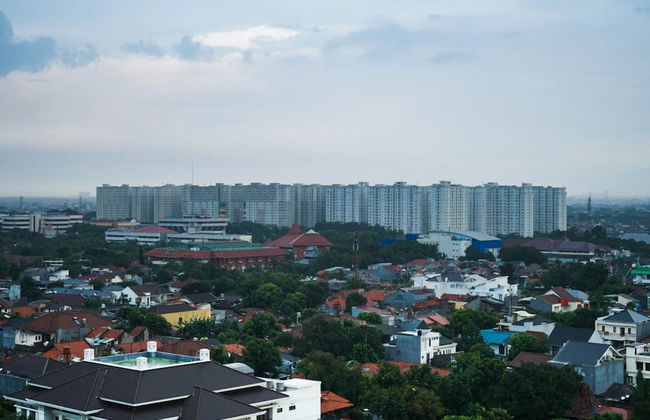 2BR with Study Room at L'Avenue Apartment - Foto 25