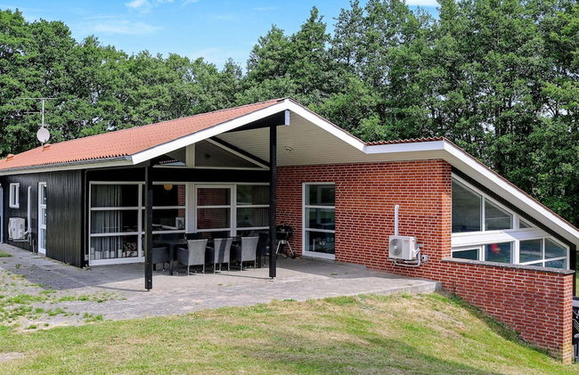 5 Star Holiday Home in Hadsund - Photo 1