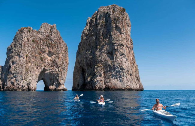 Tour en kayak por Capri - Foto 2