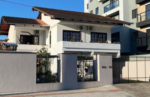 RCM Vilas - Casa confortável 1 - Foto 2