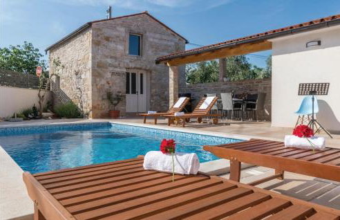 Stunning Home In Peruski With Wifi - Foto 2