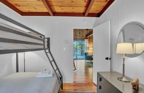 Lakefront Home, Hot Tub, Pool Access, Boats, Pets - Photo 54