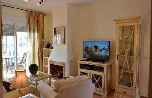 Relax, playa, golf...!! Ático de lujo, 130 m2, WIFI, urbanización privada... - Foto 17