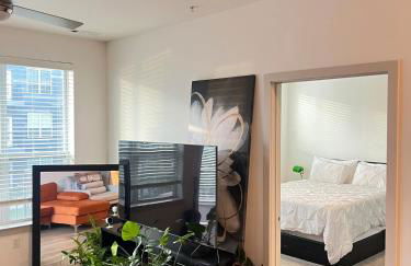 Luxury Bedroom with Private Bath & Closet Near Airport and Downtown Boston - Foto 13