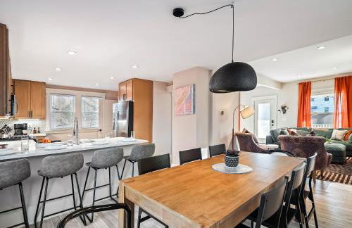 Cleveland Escape - Hot Tub - Karaoke Machine - Sleeps 12 - Foto 3