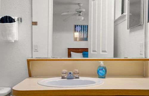 Long Term Stays Allowed Pet Friendly & Pool - Foto 34