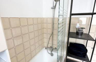 Charmante maison Terrasse Vue sur le port - Photo 14