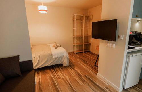 UM studios - Charmants studios tout équipé - wifi - Foto 34