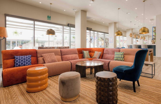 Livensa Living Studios Valencia Marina Real - Photo 23