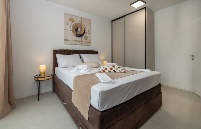 Apartments Mare B with pool - Photo 12