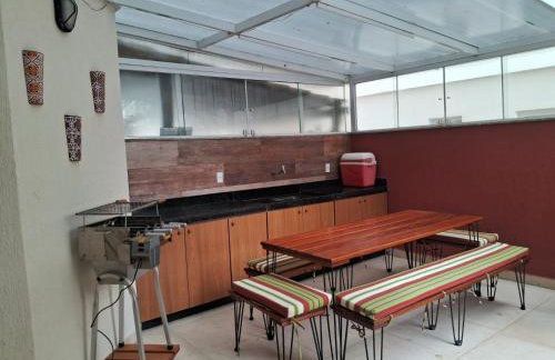 Show de apartamento na Praia do Morro - Guarapari - 3Q - Área externa com churrasqueira - 2 vagas garagem - Wifi - 100m da praia - ar condicionado - Foto 47