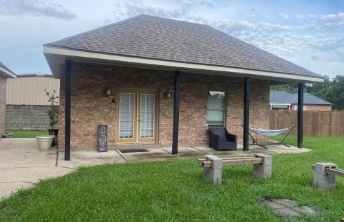 Pet-Friendly Cozy Studio Suite with Pond View & Spa Amenities - Foto 17