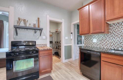 6BR Spacious Bay View Duplex, Sleeps 12, Near DT - Foto 17