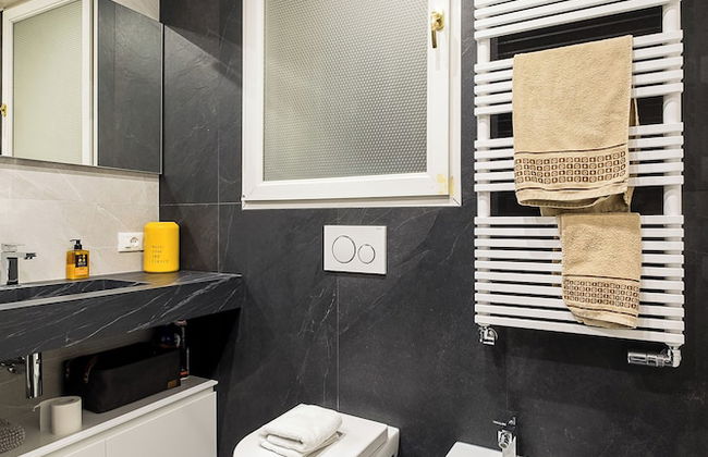 Sotto i portici di Via Pietralata - Photo 13