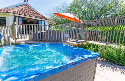 Streamways Nr Croyde 6 Bedroom, Sleeps 12-16, Hot Tub - Foto 3