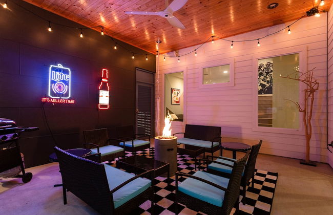 Modern ATX Mansion 6th Street 3 min Scooter - Foto 7