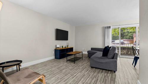 The Ultimate Rochester Getaway Cozy & Inviting - Foto 3