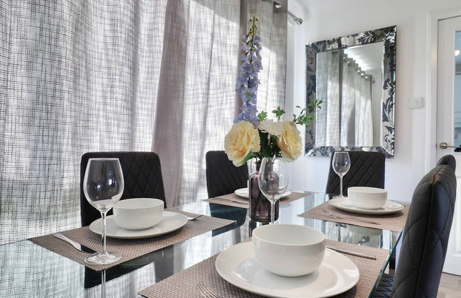 Skyvillion - Valley Way - 3bed House In Stevenage - Foto 23