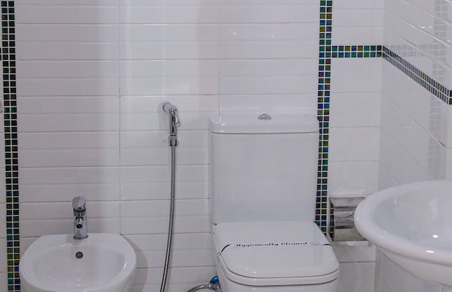 Swan Towers - Photo 21