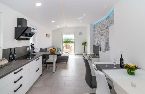 Holiday - Therapy - Foto 4