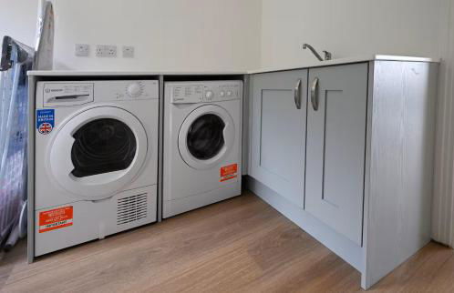 Heathercroft House-Modern 3 bedroom house with stunning views - Photo 29