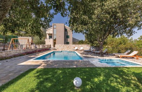 Six-Bedroom Holiday Home In Zagvozd - Foto 18