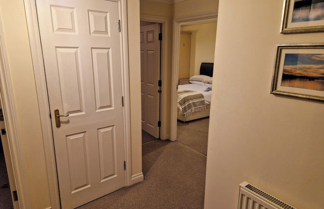 2 Bed Flat - Sleeps 4 - Parking - Wifi - Foto 7