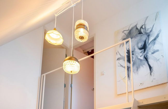 Stylish Holiday Home With Private Garden - Photo 25