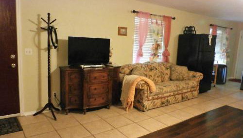 Charming Downstairs Unit - Foto 5