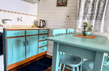 Chalé de 2 dormitórios com piscina e churrasqueira - Foto 6