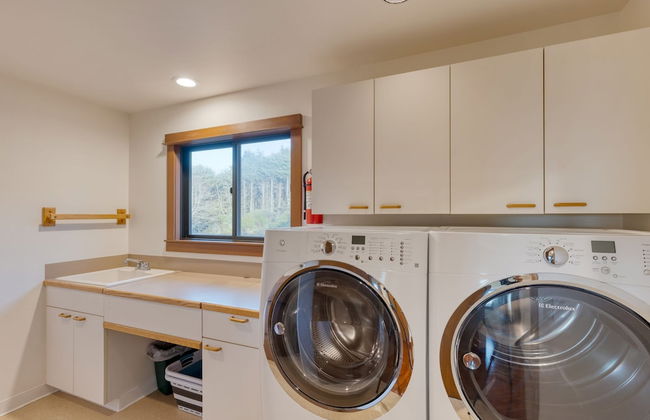 Half Block to Beach w Oceanview Patio Balcony The Shore Pine by Avantstay - Foto 28