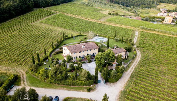 Maria Farmhouse Apartment in Wine Resort in Lucca - Foto 2, Habitación