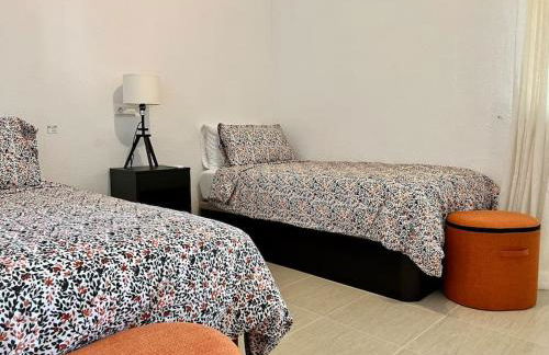 Beautiful Villa With Pool Scenic Views Sleeps 8 - Photo 55