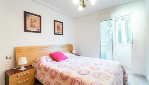 Beachside Apartment with Beautiful Sea Views - Foto 2