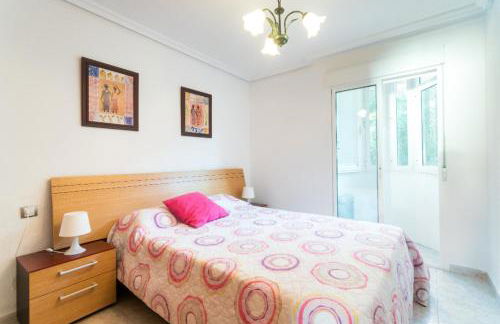 Beachside Apartment with Beautiful Sea Views - Photo 2