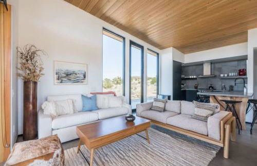 Skyline Ridge- Modern Residence w Sprawling Views - Foto 24